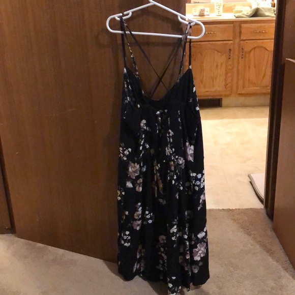 2/$50 Garage Flower Dress - Picture 2 of 3